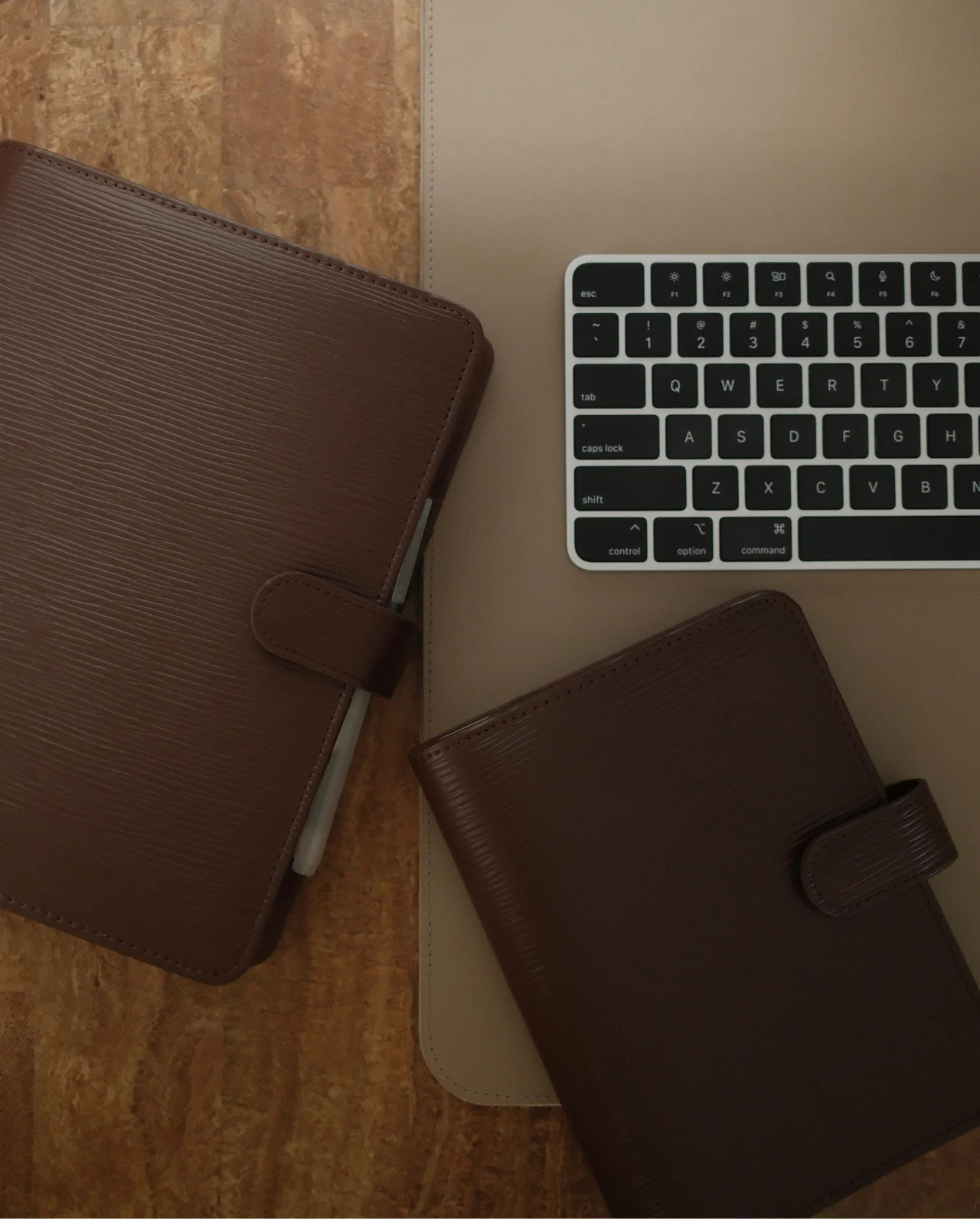 Alyssa Lenore x The Line Epi Leather Agenda | Personal size (6-Ring Planner) - Image 4